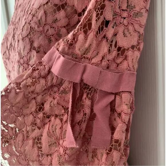 Gal Meets Glam Josephine Floral Lace Dress Size 4 Short Bell Sleeve Bow Scallop - Picture 7 of 12